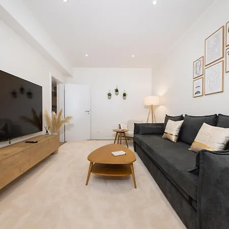 120sqm & 5-room Luxury With 2 Bathrooms *