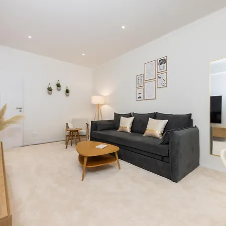 120sqm & 5-room Luxury With 2 Bathrooms