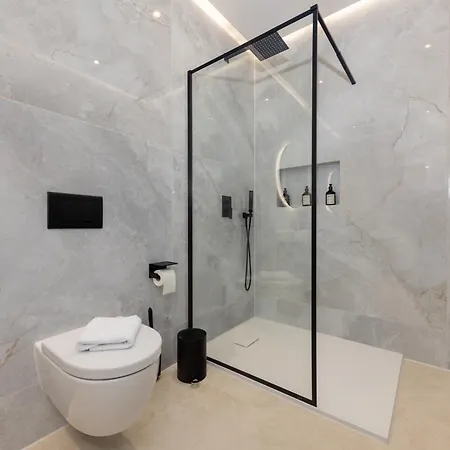 120sqm & 5-room Luxury With 2 Bathrooms Apartment