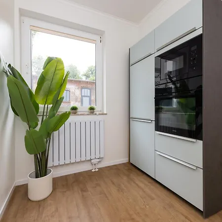 120sqm & 5-room Luxury With 2 Bathrooms Apartment *