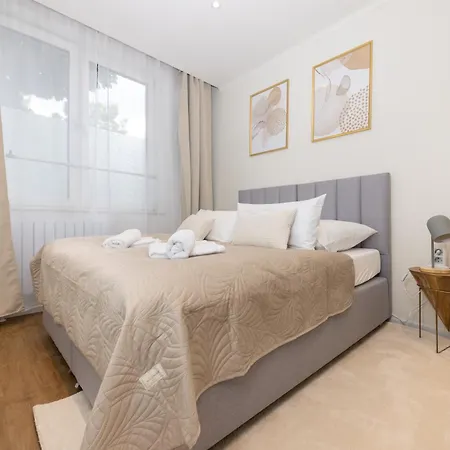 120sqm & 5-room Luxury With 2 Bathrooms *