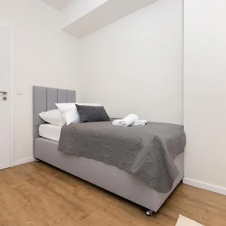 120sqm & 5-room Luxury With 2 Bathrooms