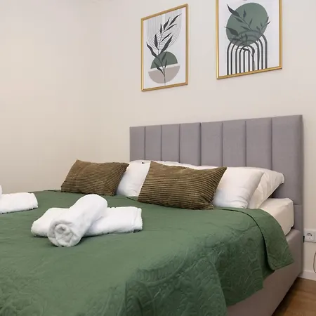 Apartment 120sqm & 5-room Luxury With 2 Bathrooms Berlin