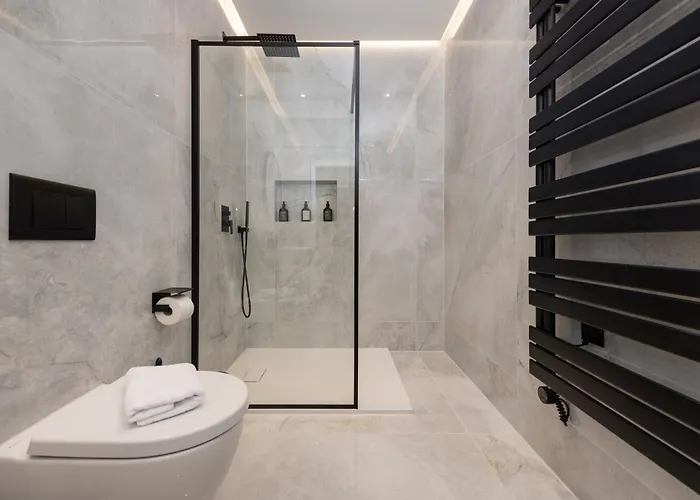 120sqm & 5-room Luxury With 2 Bathrooms * 柏林