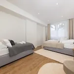 120sqm & 5-room Luxury With 2 Bathrooms Apartment *