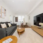 Apartment 120sqm & 5-room Luxury With 2 Bathrooms Berlin