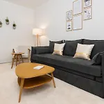 Apartment 120sqm & 5-room Luxury With 2 Bathrooms *