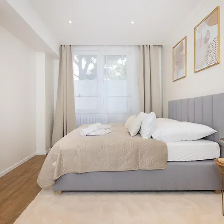 120sqm & 5-room Luxury With 2 Bathrooms Appartement Berlijn
