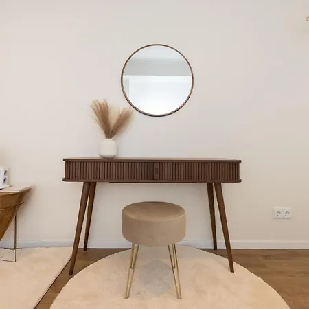120sqm & 5-room Luxury With 2 Bathrooms Appartement *