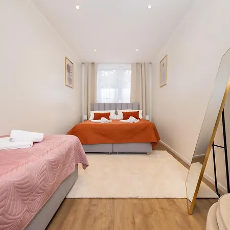 120sqm & 5-room Luxury With 2 Bathrooms Appartement *