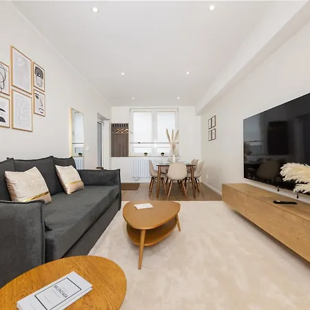 Appartement 120sqm & 5-room Luxury With 2 Bathrooms Berlijn